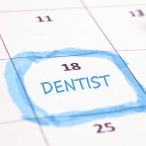 calendar with dentist appointment circled